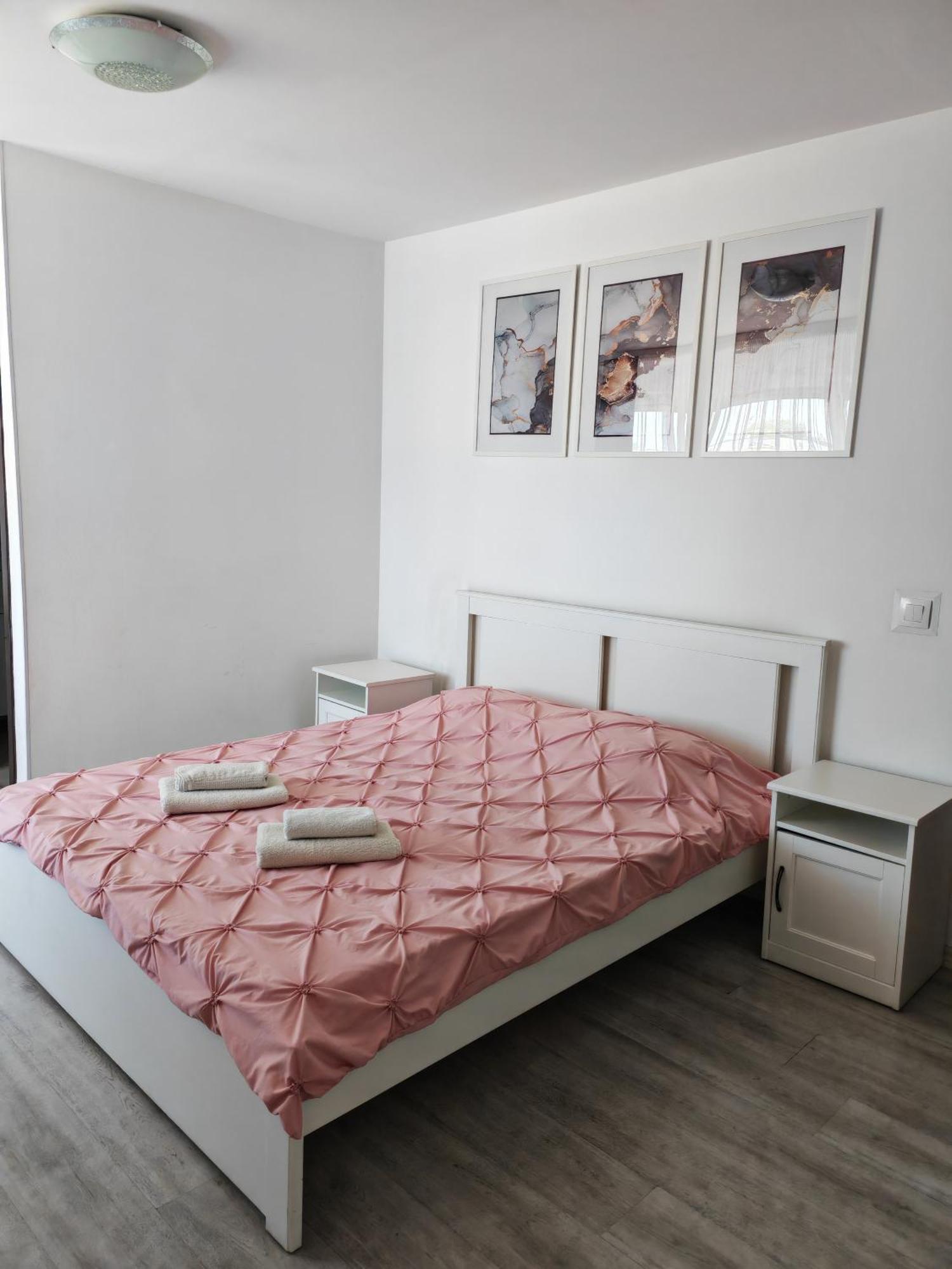 Eva'S Rooms Targu Mures Exterior photo